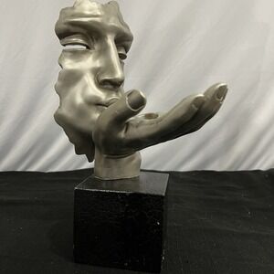 Vitruvian‎ Collection Blowing A Kiss Sculpture Candle Holder Figure